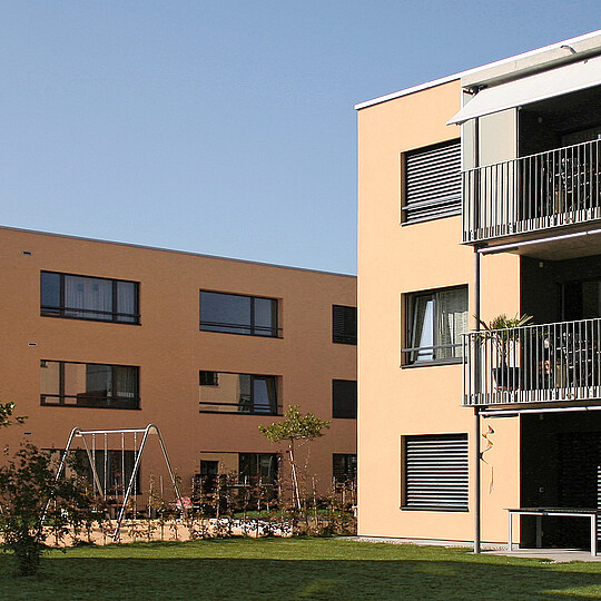 657_00_01_UEbersichtsbild_Mehrfamilienhaus_Muenchenbuchsee.jpg