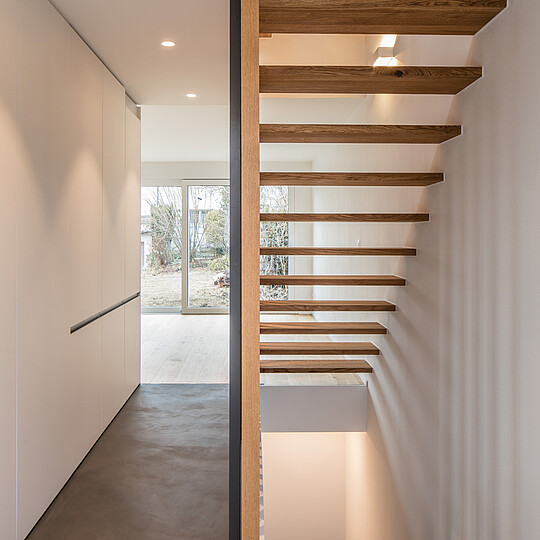 866_00_01_UEbersichtsbild_Reihenfamilienhaus_Bremgarten.jpg