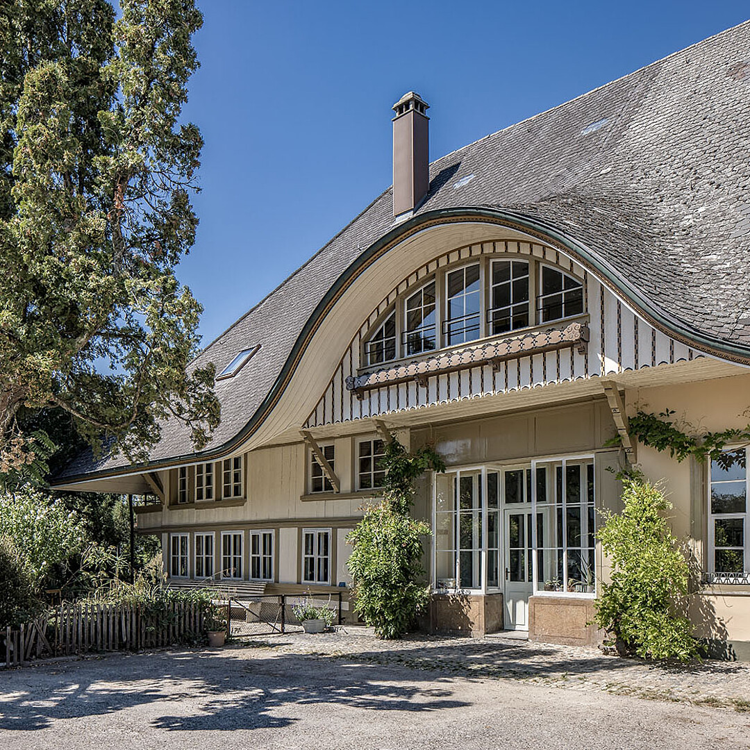 868_00_01b_UEberscihtsbild_Bauernhaus_Baetterkinden.jpg